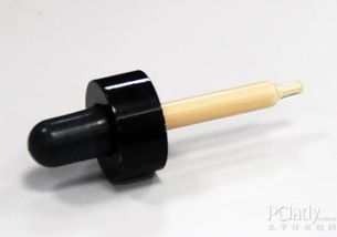 欲罢不能，为肌肤穿上阿玛尼羽唤轻纱